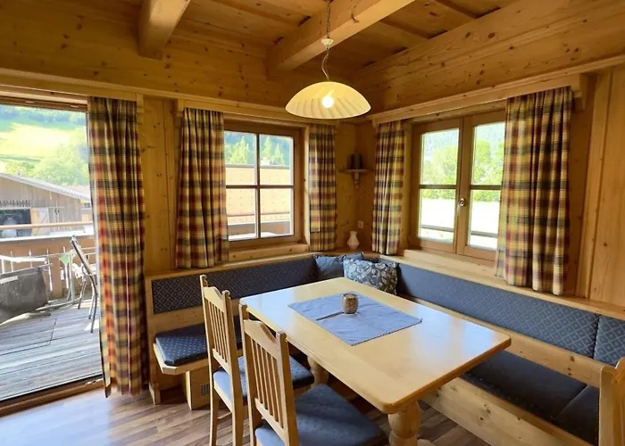 Amade 포르슈타우